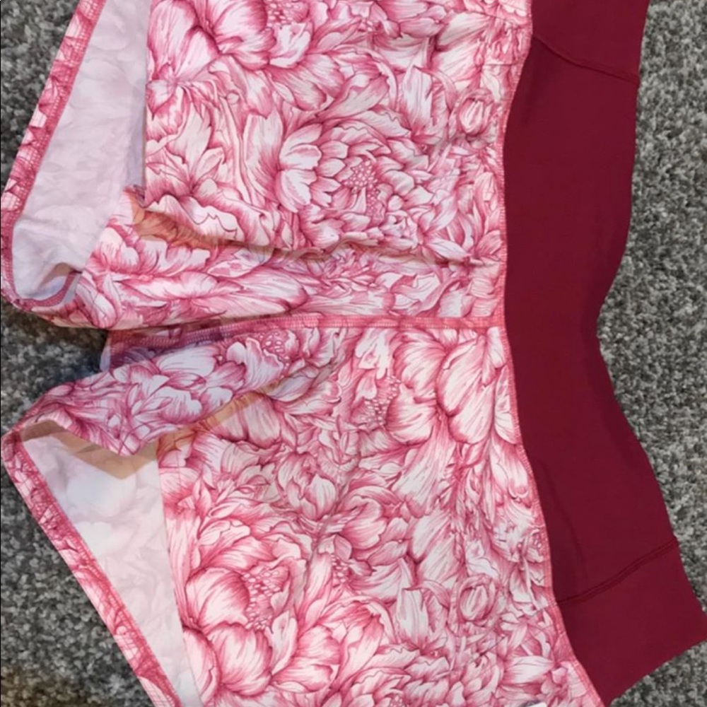 Size 8 lulu shorts